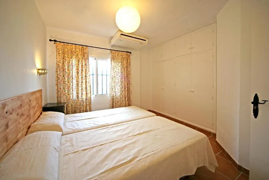 Apartamentos Playa Torrecilla Nerja 0*,
